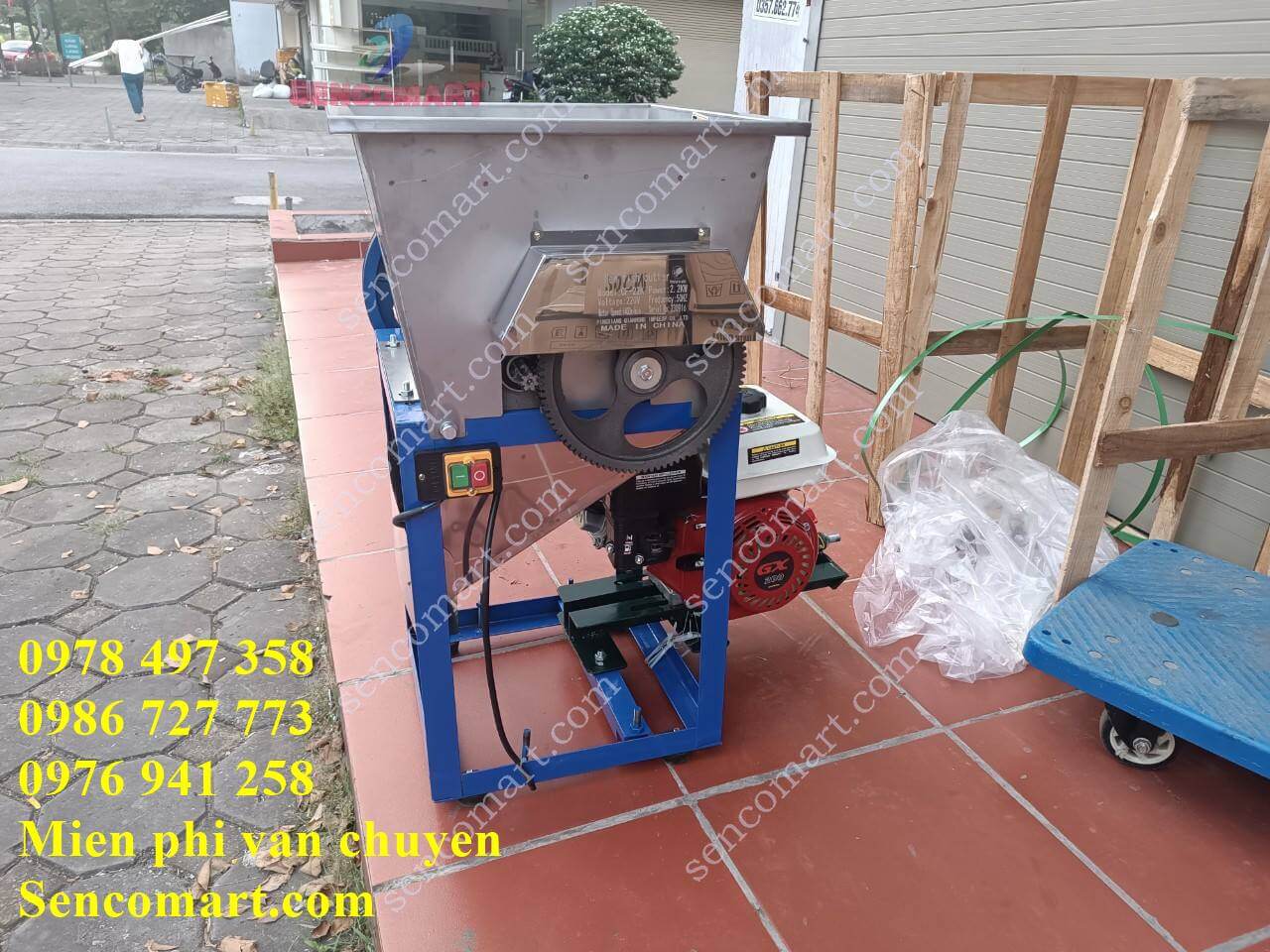 Máy cắt cá mồi dùng cho nuôi trồng thủy sản, chạy động cơ xăng [ miễn phí vận chuyển toàn quốc]