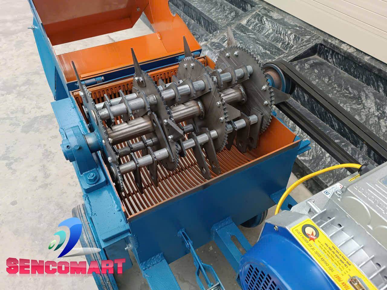 Máy Nghiền Đất Bị Kẹt? Giải Pháp Là Hệ Thống 16 Dao Chém