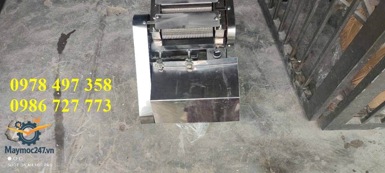 Máy dần thịt tươi Sencomart, giúp gia vị thấm sâu nhanh hơn