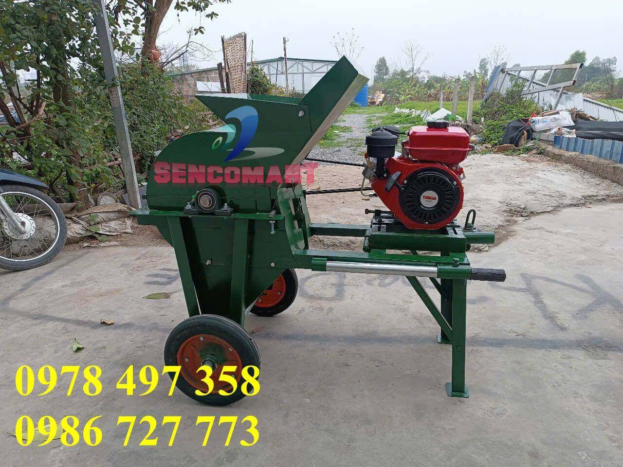 Máy nghiền đất sử dụng động cơ dầu diesel