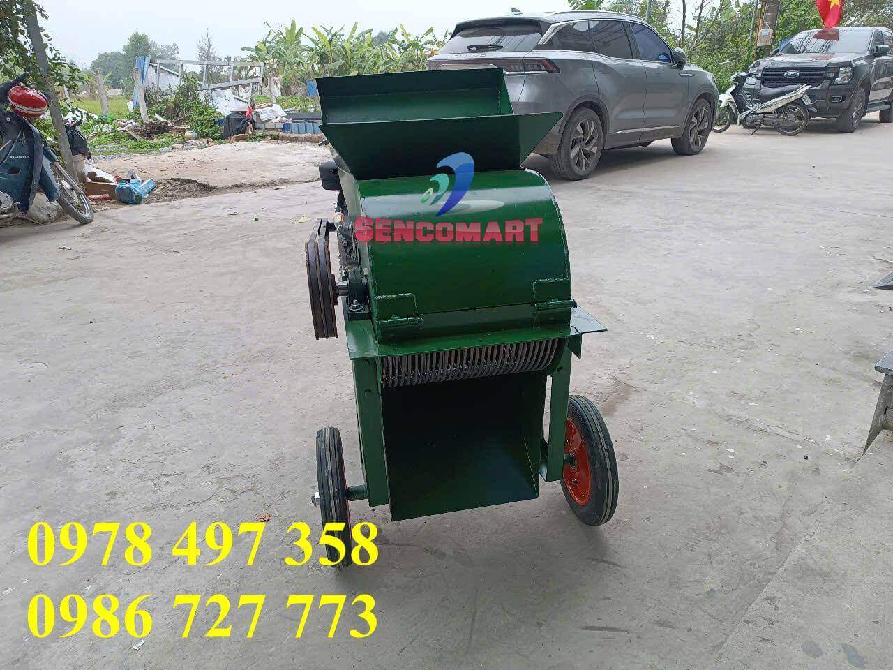 Máy nghiền đất sử dụng động cơ dầu diesel