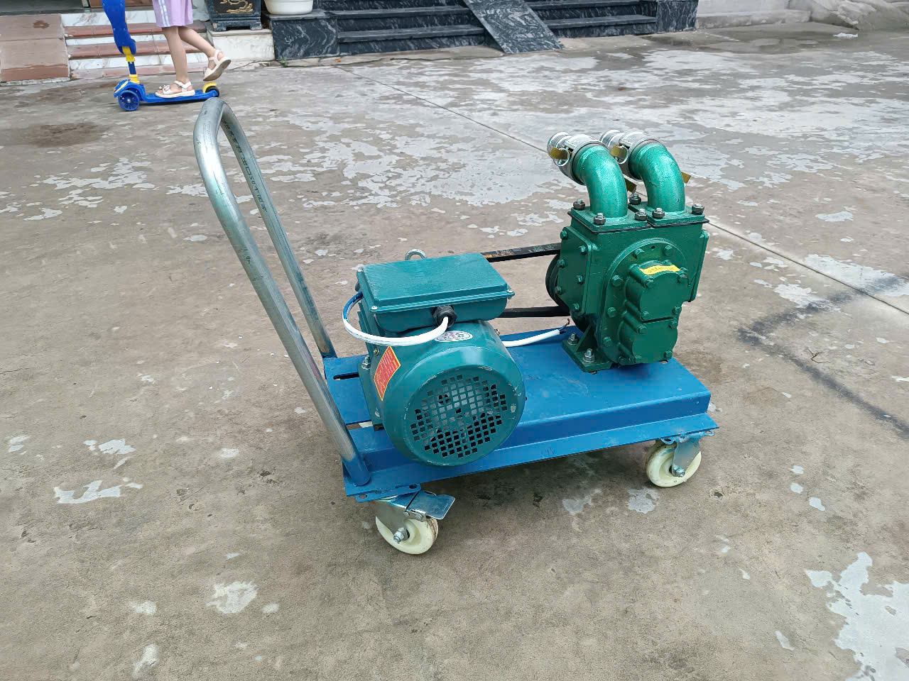 Máy hút bùn chống tắc hàng loại 1