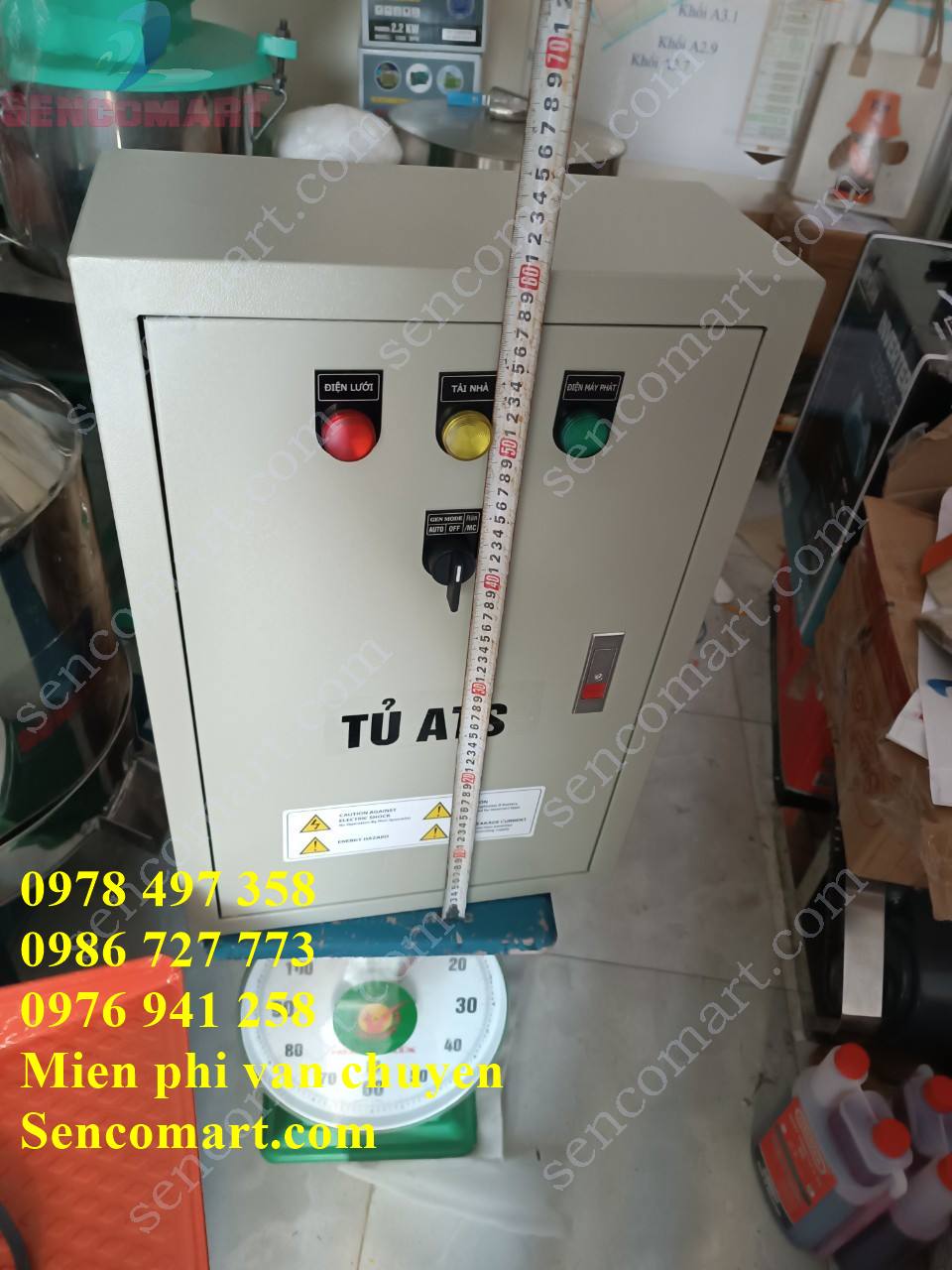 Tủ ATS lắp cho máy phát điện 10kw chạy dầu, có công tắc đảo chiều tự động