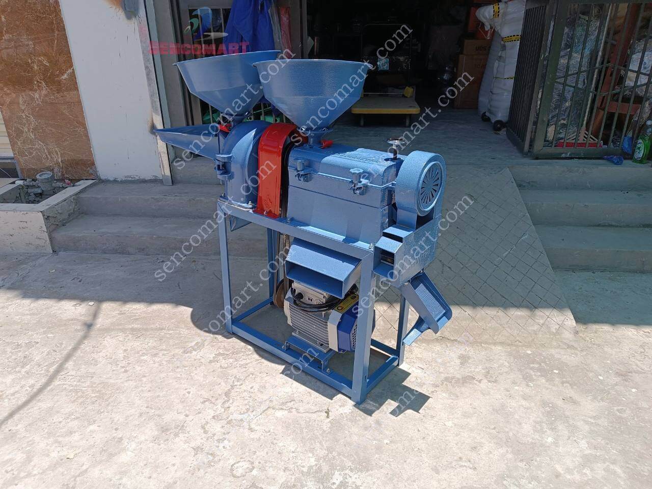 Máy xát gạo gia đình Toàn Phát 1180, giá rẻ bảo hành 24 tháng