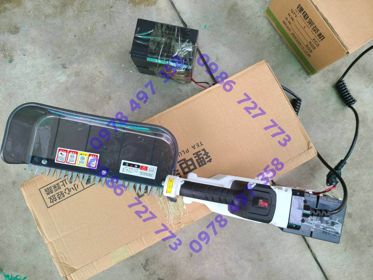 Máy hái chè mẫu mới 2024, 12 răng, dùng được cả Pin Gài lẫn ắc quy