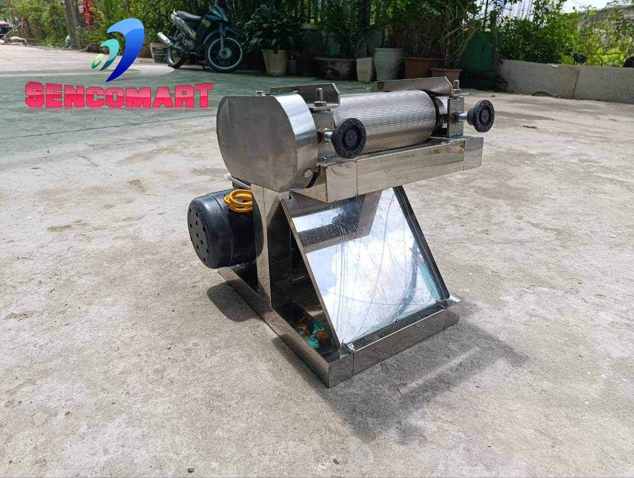 Máy cán thịt trâu gác bếp, cán mực khô. Dùng điện 220v chính hãng