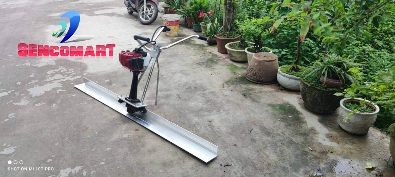 Báo Giá Máy Đầm Thước Mẫu Inox Mới Nhất – Thiết Bị Thi Công Bê Tông Hiệu Quả