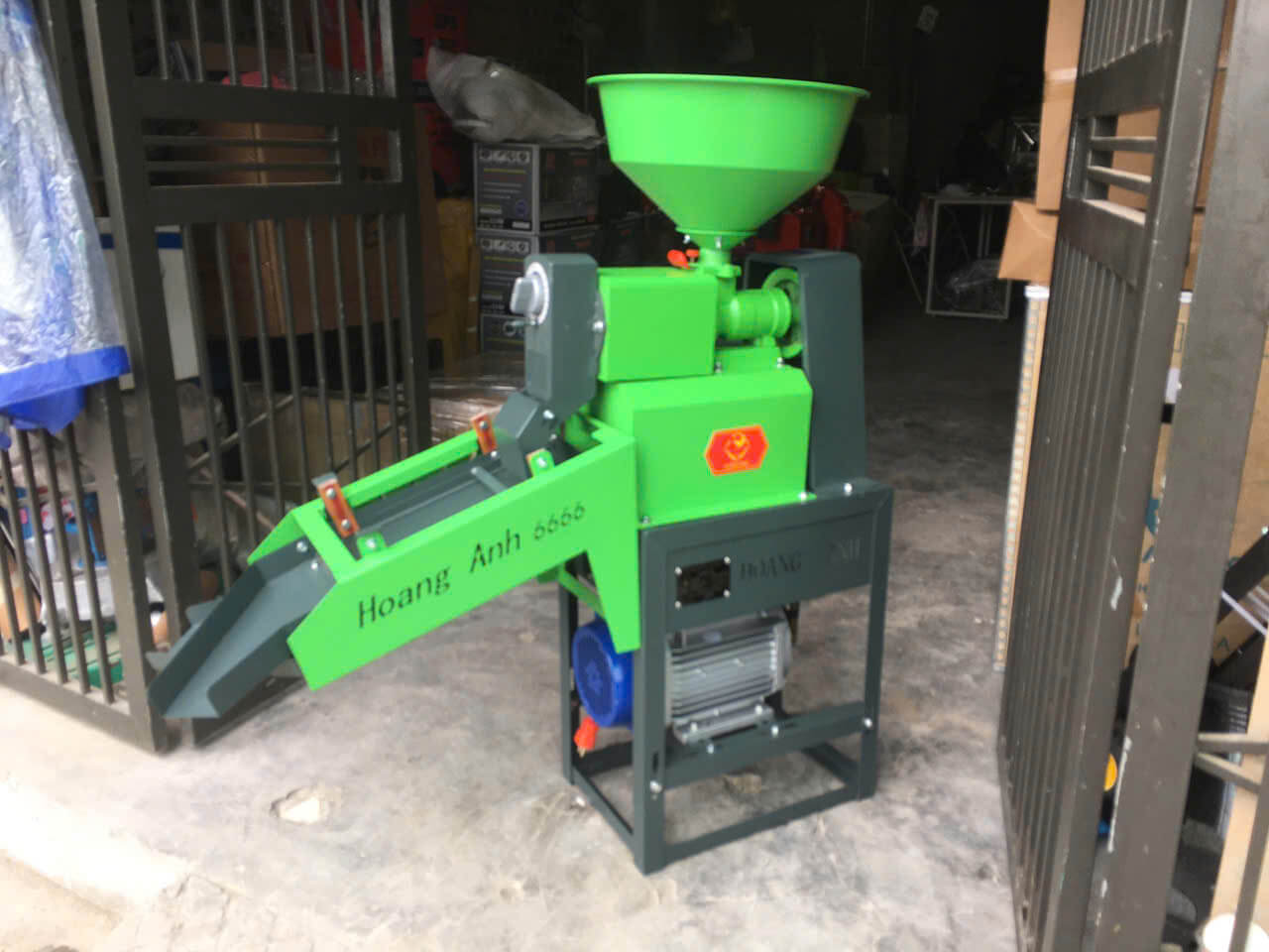 Máy Xay Xát Gạo Có Lọc Sạn Sencomart 5555- XANH