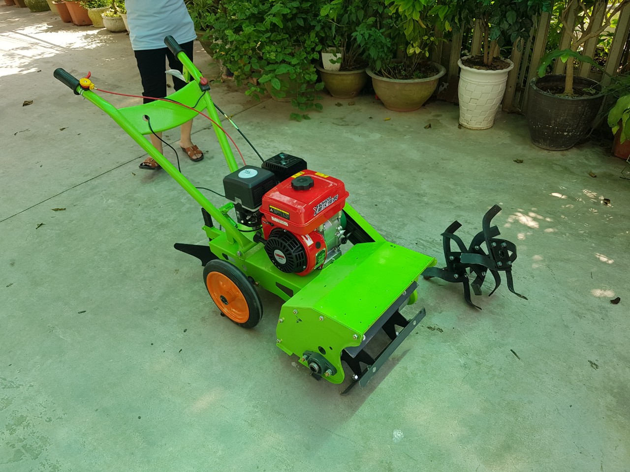 Máy xạc cỏ, vun gốc ngô 2 bánh Yamaha 6.5HP