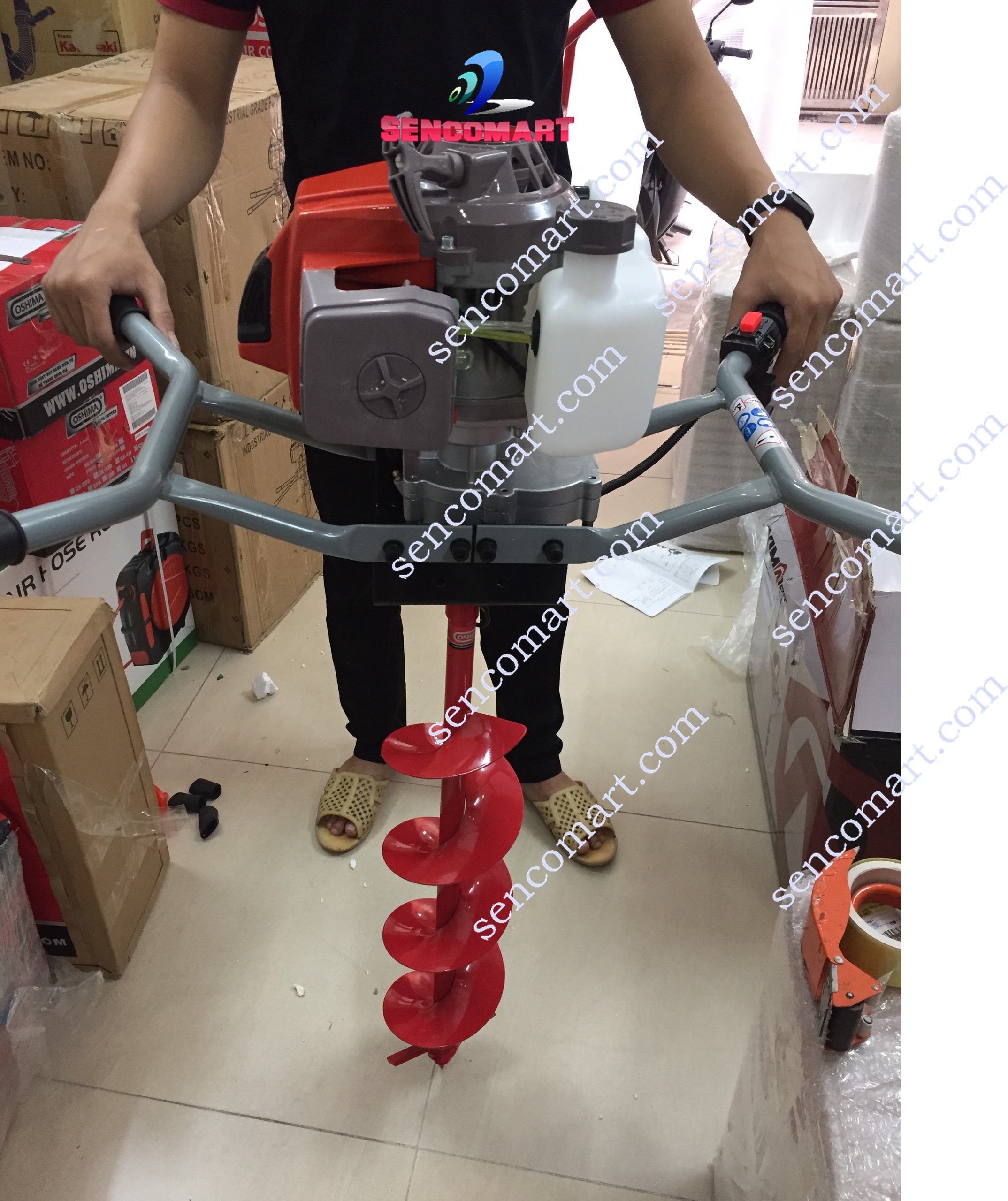 Máy khoan đất trồng cây Mitsubishi TB43 công suất 2,2kw- Máy đào lỗ, khoan hố dung tích xi lanh 68cc