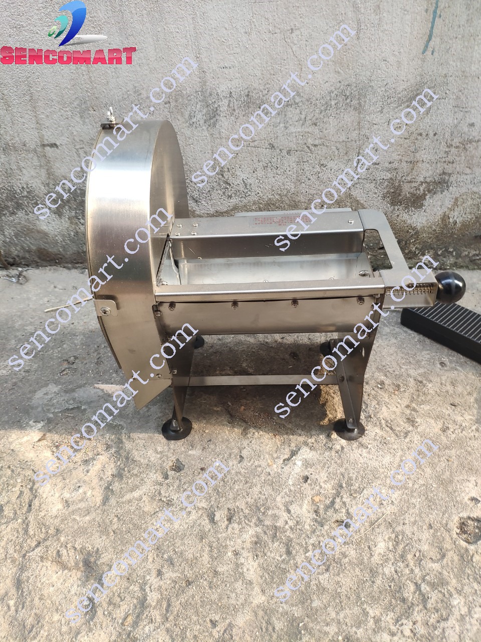 Máy thái hành lá, tỏi tây chạy điện gia đình