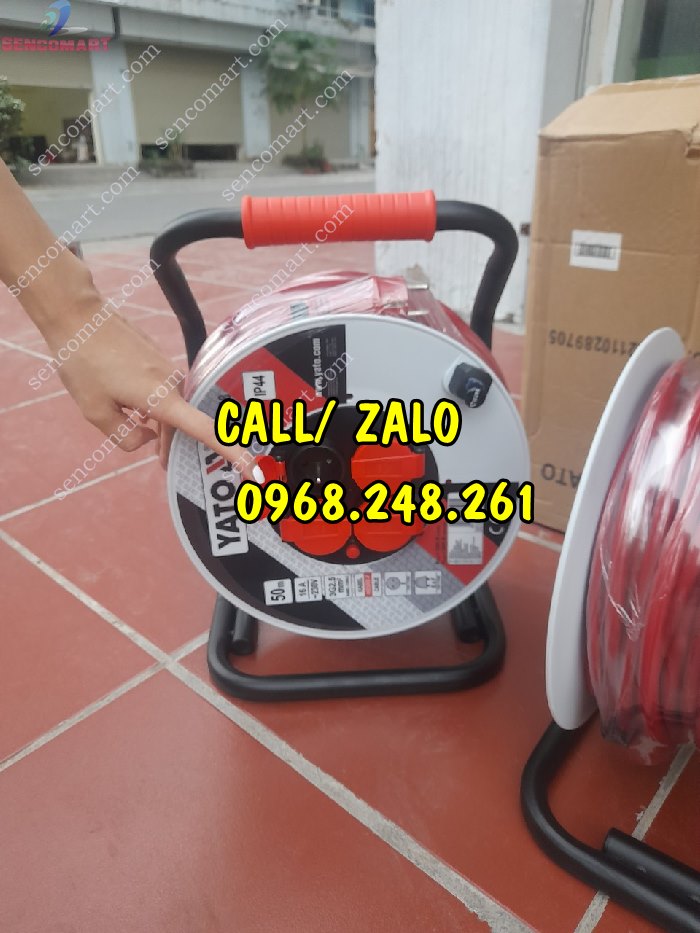 Cuộn dây điện rulo 30M Yato YT-8106 ,bảo vệ hoạt động quá tải