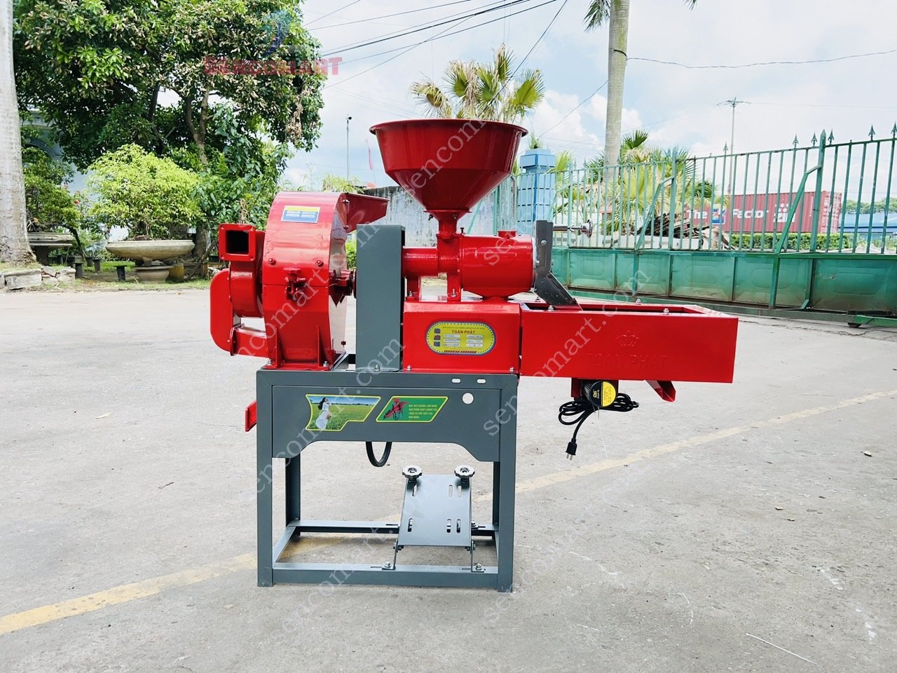 Khung Máy Xát Gạo 3 Chức Năng TF666 Hiệu Toàn Phát, Đầu Nghiền Bằng Búa, Sàng Rung Mô Tơ Riêng