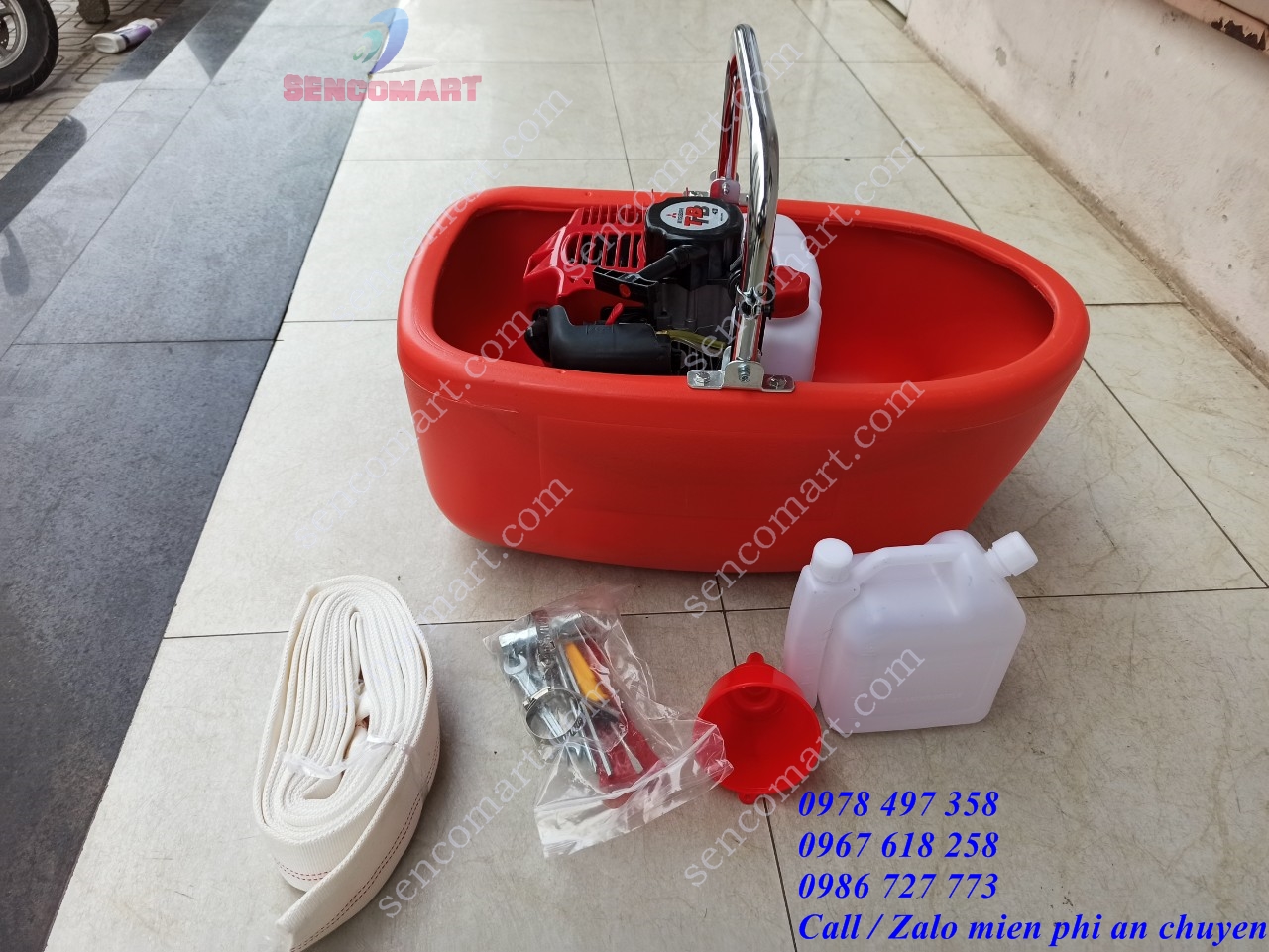 Máy bơm nước dạng thuyền. Máy bơm nước thả nổi động cơ 2 thì Mitsubishi TB43